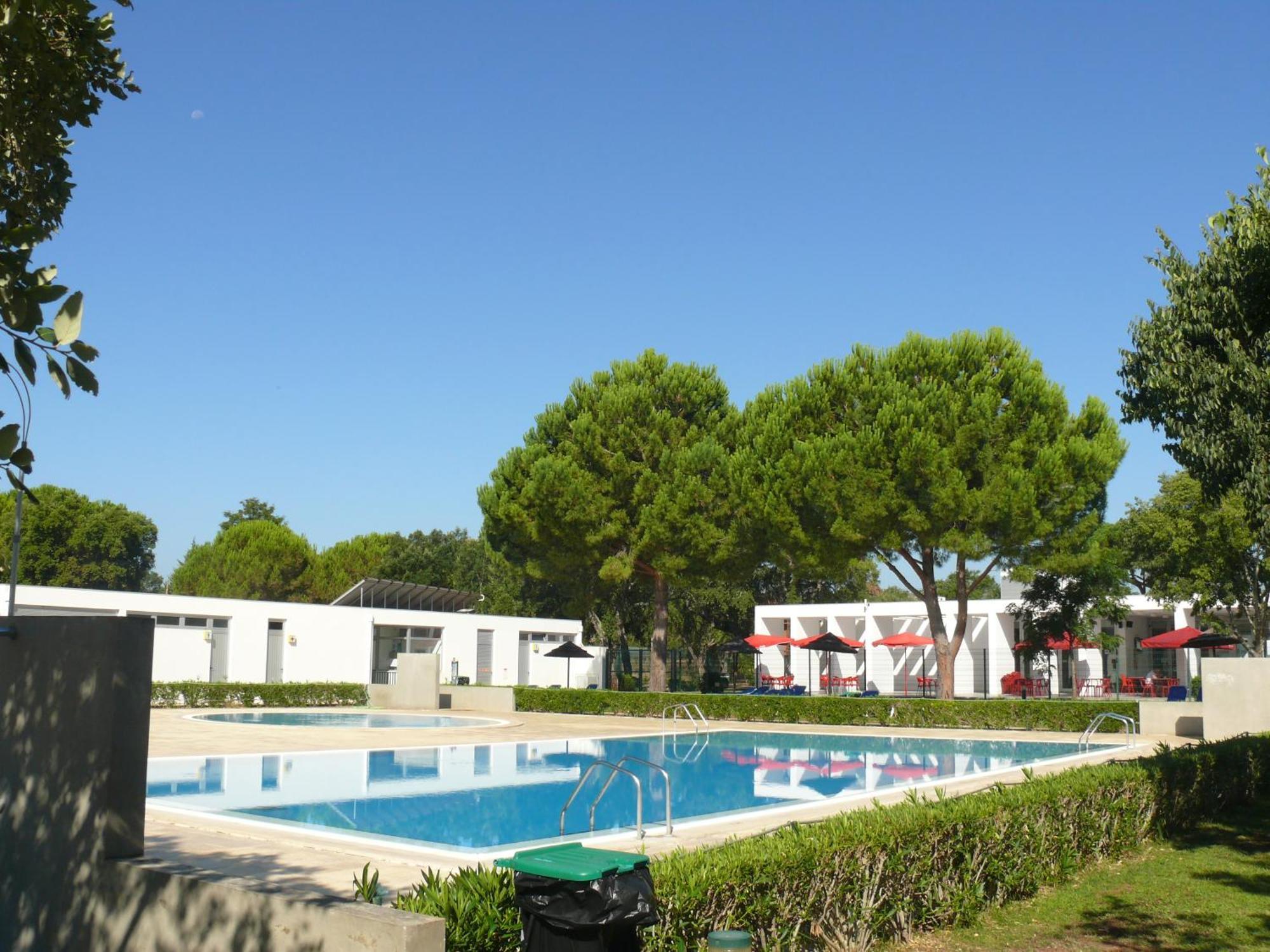 Parque De Campismo Orbitur Montargil Hotel Eksteriør billede
