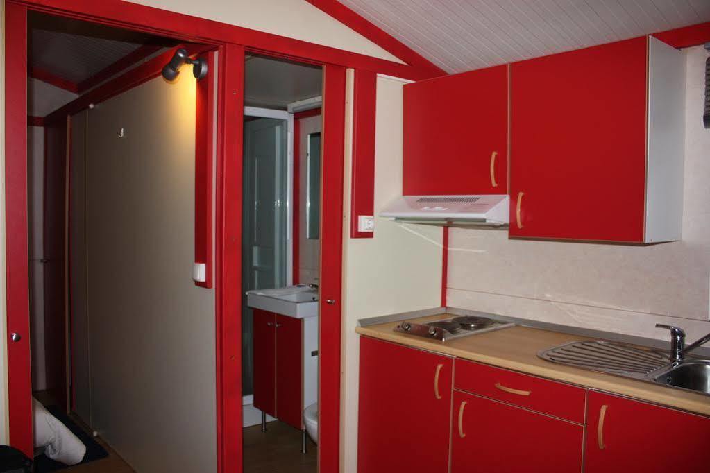 Parque De Campismo Orbitur Montargil Hotel Eksteriør billede